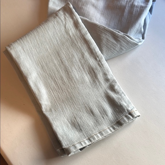 Chico’s Platinum denim Women's Light Blue Jeans - Picture 8 of 8